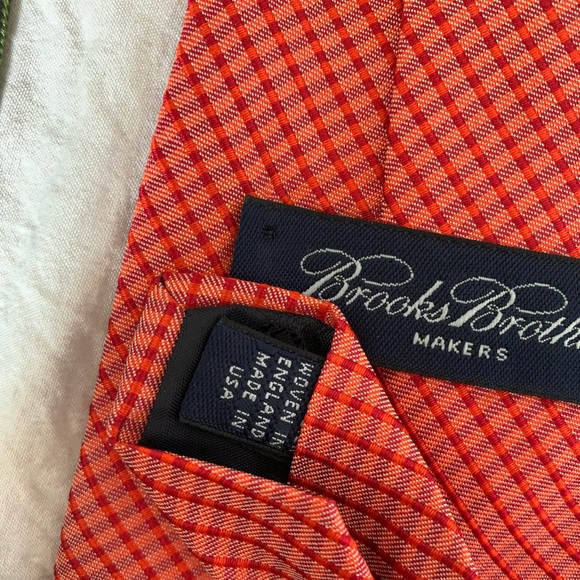 Set of two Brooks Brothers men's ties - Picture 3 of 4